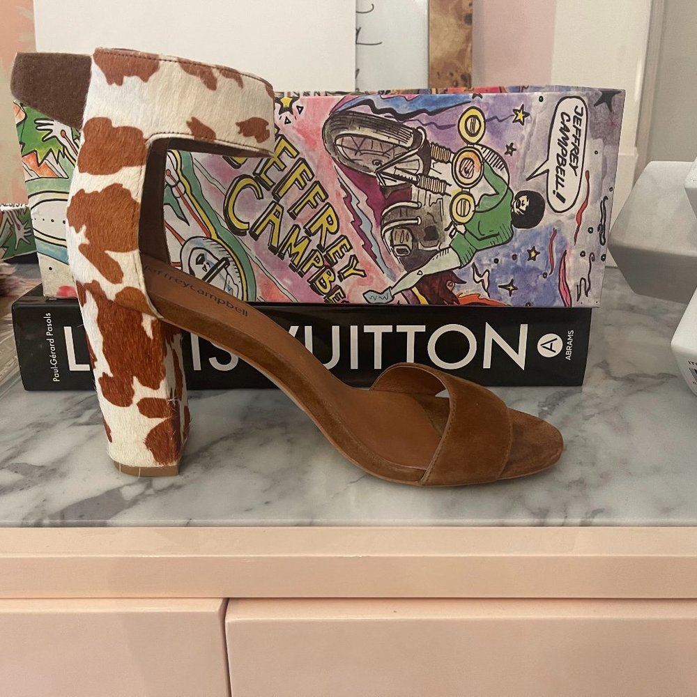 Rare Jeffrey Campbell Tan White Suede Cow Lindsay Size 7
